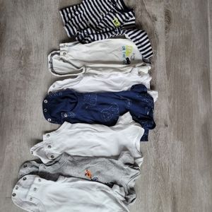 Newborn Bodysuits 7 pieces